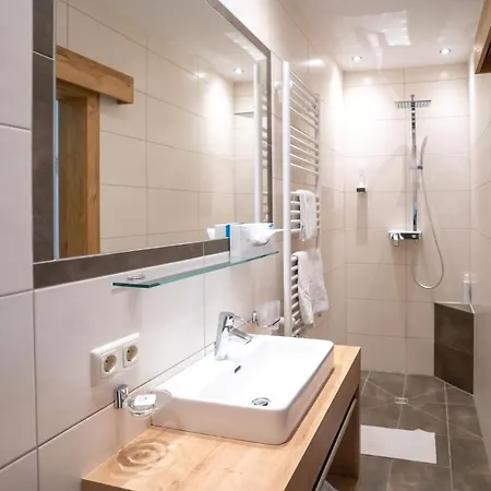 Hotel Zistelberghof 3*